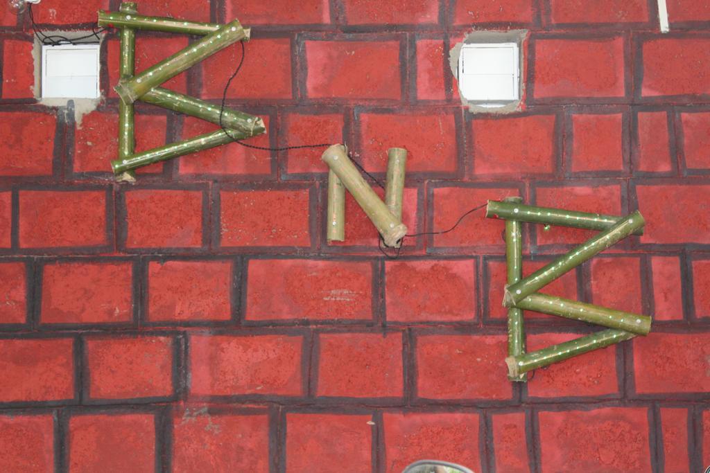 Bricks And Bamboo Hostel
